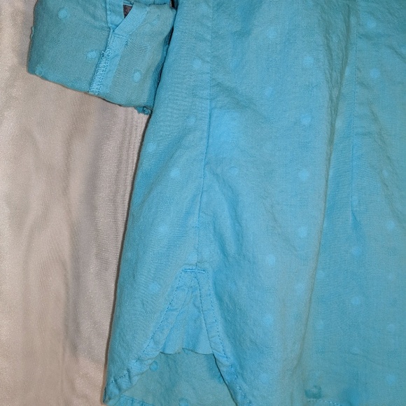 Tommy Hilfiger Textured Dot Button Down Blouse - Picture 4 of 7